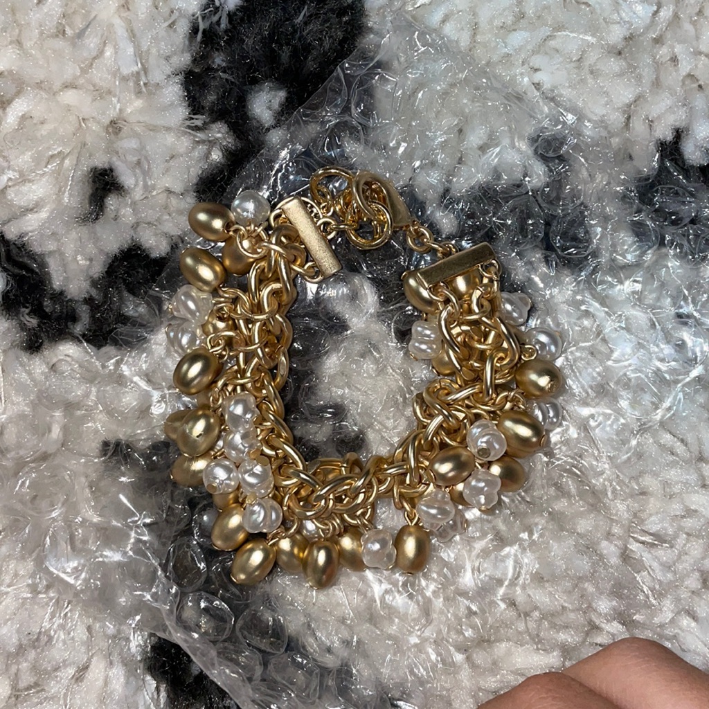 Lilly Pulitzer Gold Metallic Bracelet 25$
